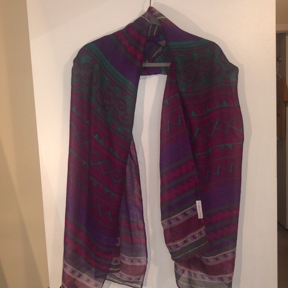 Colorful tiny devotions scarf - Picture 4 of 4